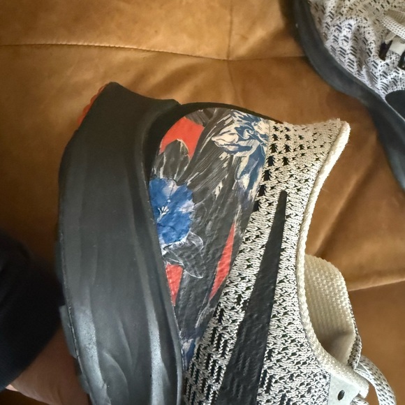 Nike Zoom Pegasus 35 Floral Edition Size 9 - Picture 2 of 7